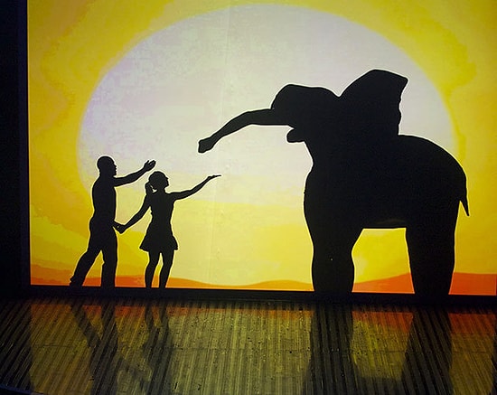 İngiltere Yetenek Yarışmasında Mükemmel Gölge Gösterisi