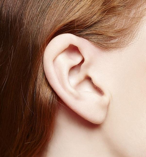 13. Yıllardır küpe takmadığın için kulak deliklerin kapanmıştır.