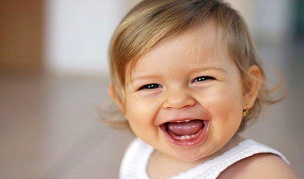 22. Yukarıda da söylendiği gibi mutluluk gerçekten kalp sağlığı için çok önemlidir. Ve tabi ki gülmekte. Gülmek vücuda %20 daha fazla kan pompalanmasına sebep olur ve böylece damar duvarlarında rahatlamaya meydana gelir