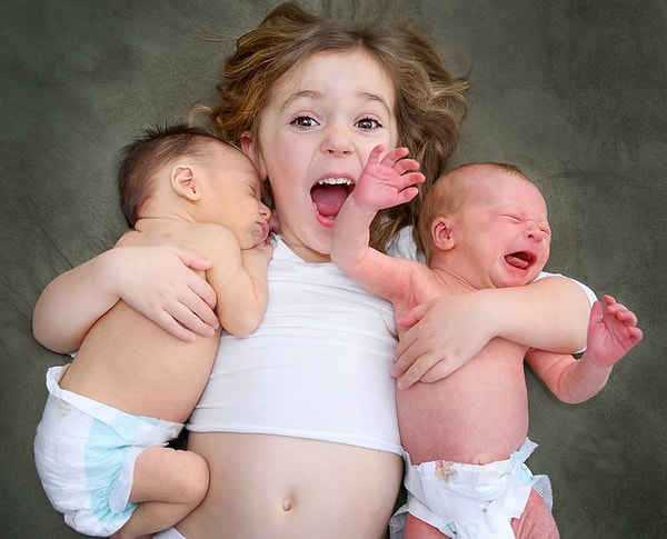 3. Если вы разозлите родителей придя поздно домой,сестра за вас обязательно заступится