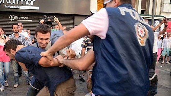 Başbakan'ın Mitingi Öncesi İzmir'de Gözaltı