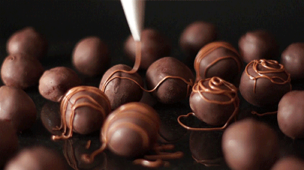 Moralin Bozukken İzlemen İçin 20 Müthiş Çikolata Gifi