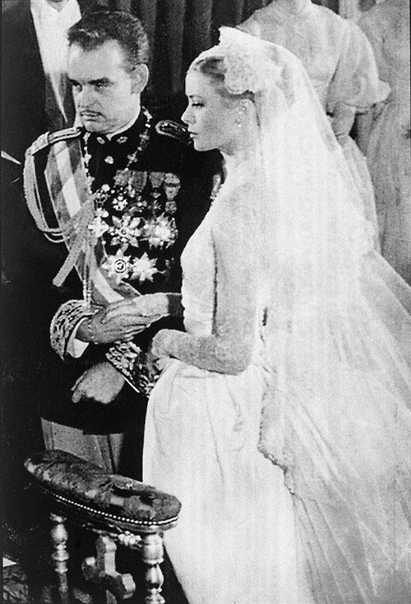 9. Grace Kelly ve Prince Rainier of Monaco, 1956