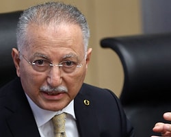 İhsanoğlu, Financial Times'a Konuştu: 'Aktif Cumhurbaşkanı ile Demokrasi Olmaz'