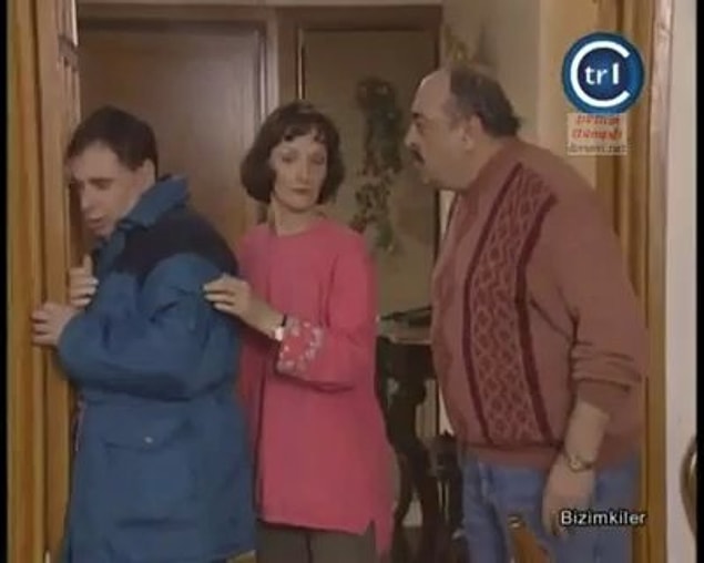 3. "Tek tek çık şu basamakları dumkof"