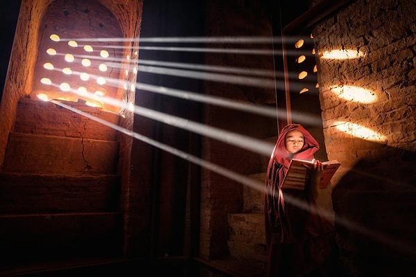 10. Teselli Ödülü – “Işık Kaynağı”, Old Bagan, Burma, Fotoğrafçı: Marcelo Castro.