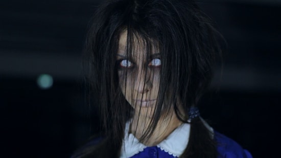 Akıl Kaçıran Şeytan Kız Şakası