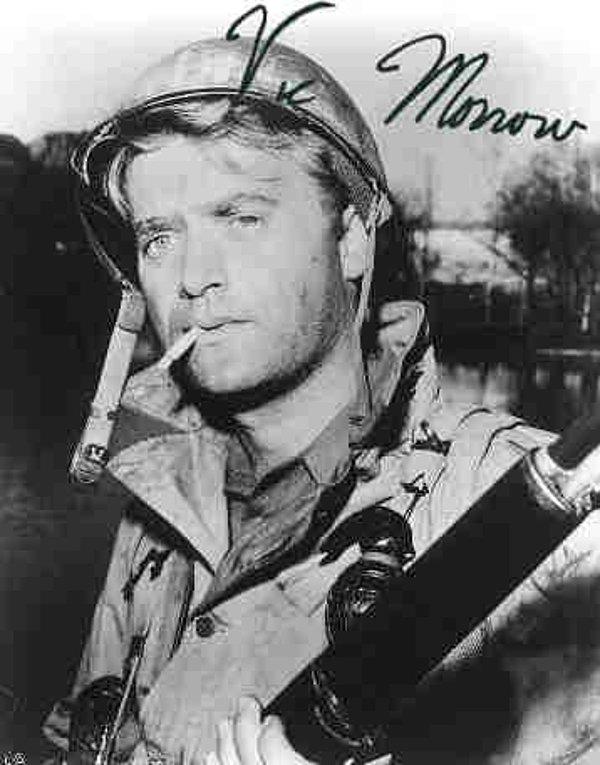 6. Vic Morrow  Twilight Zone: The Movie filminin çekimleri sırasında  helikopterin kontrolden çıkarmasıyla, helikopter pervanelerince parçalanarak hayatını kaybetti hayatını kaybetti