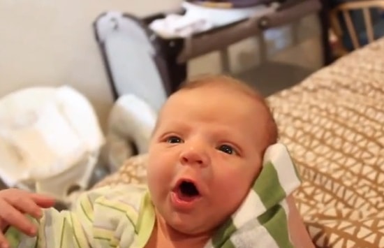 Babadan Bebeğine Eğlenceli Dublaj