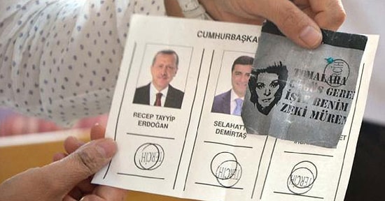 Sandıktan 'Zeki Müren' Çıktı!