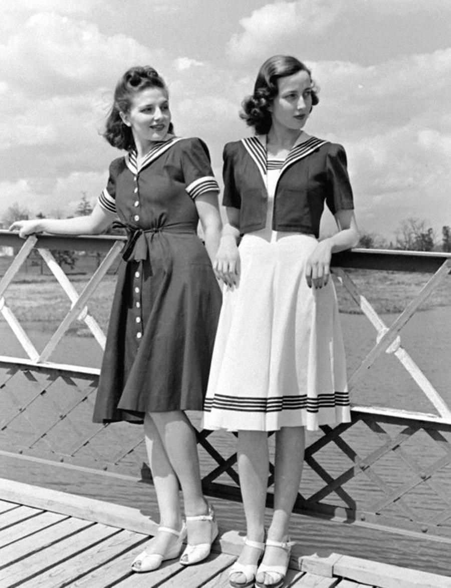Послевоенные платья девушек