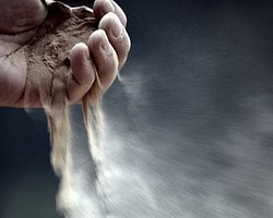Yıldızlar mı daha çok yoksa Dünyamızın tüm kumsalları boyunca uzanan kum taneleri mi ? Hiç bu şekilde düşünmüş müydünüz?