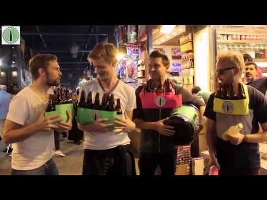 Mısır Çarşısında Şişelerle Tarkan'ın Şımarık Şarkısını Çalmak | Bottle Boys