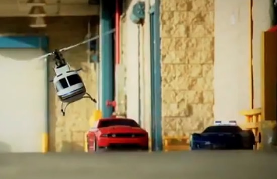 İnanılmaz Bir Uzaktan Kumandalı Araba Kovalamacası