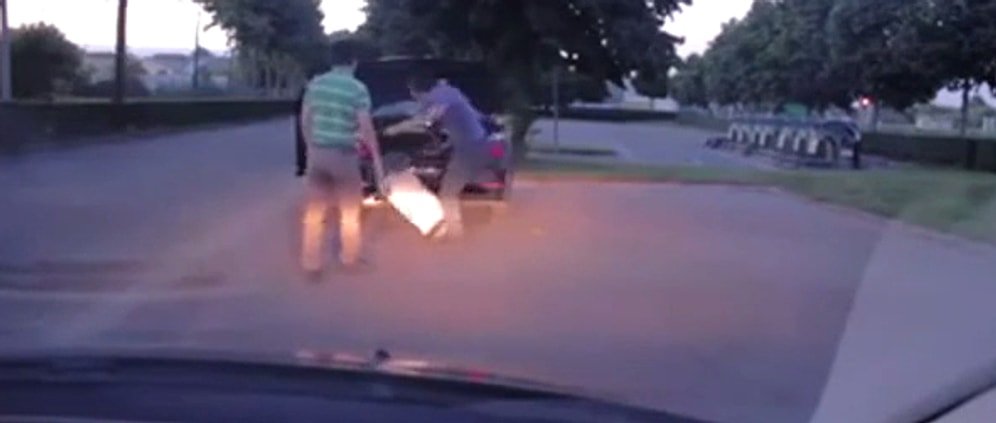 Tam Kavga Edecekken Bagajdan Bakın Ne Çıkardı