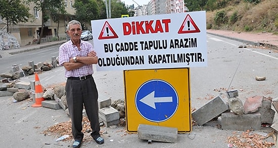 Arazisine Yol Yapan Belediyeye Tepki Gösterdi