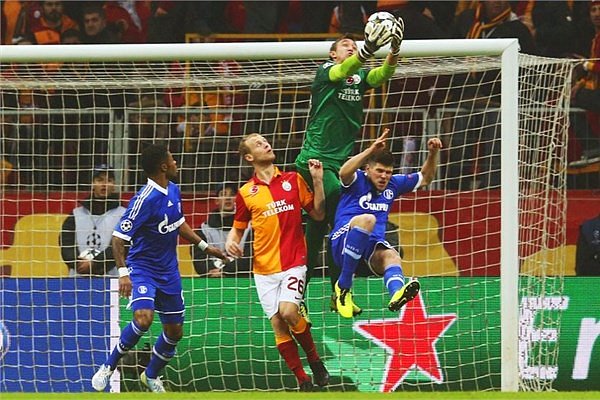 15. Fernando Muslera