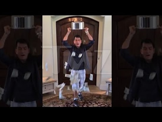 Charlie Sheen'in Kafadan Aşağıya Buz Boşaltmaya Yeni Bir Anlam Kazandırması