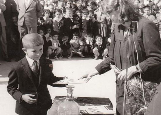 15 Madde ile Ahmet Davutoğlu Kimdir?