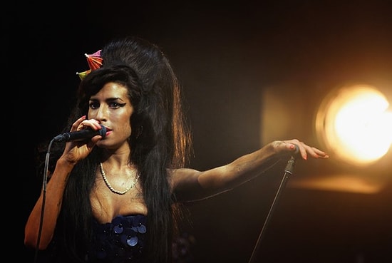 Amy Winehouse'un Heykeli Dikilecek