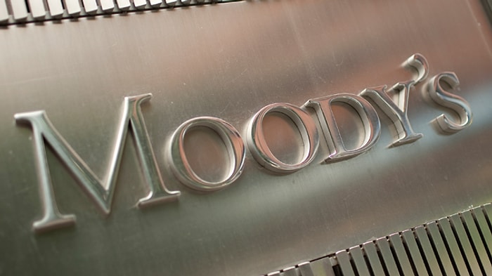 Moody's Bank Asya'nın Notunu Düşürdü