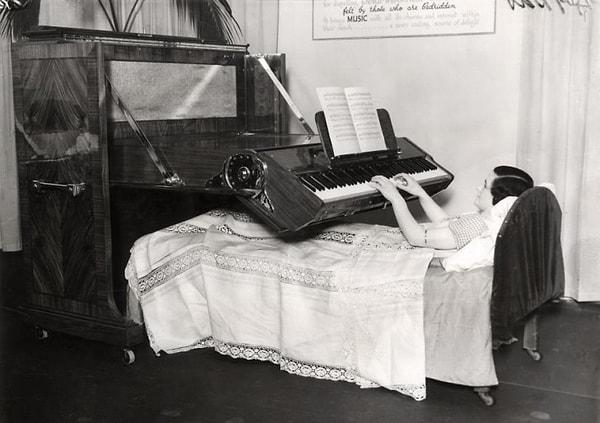 Yatak Piyanosu (İngiltere 1935)