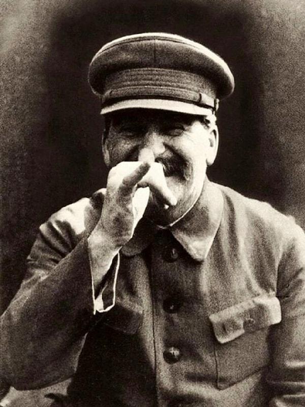 20. Hitler'le dalga geçen Stalin