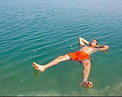 1. Ölü Deniz (Lut Gölü) Ürdün
