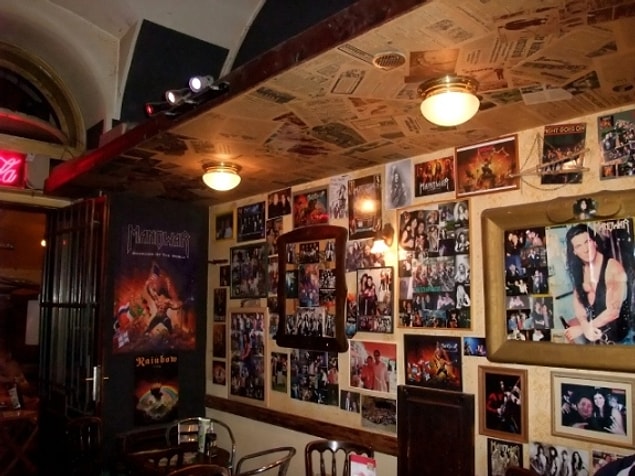 10. Manowar Pub