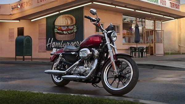 25. Harley-Davidson XL 883 Sportster SuperLow