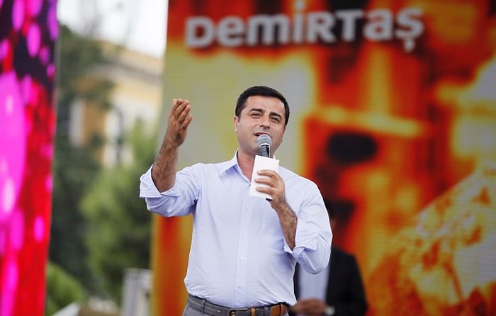 Demirtaş: 'Odamdaki Böceği Çıkarttırmıyorum, Dinlesinler de İnsanlık Öğrensinler'