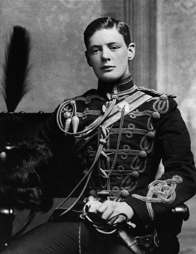 25. Winston Churchill'in gençliği, 1895