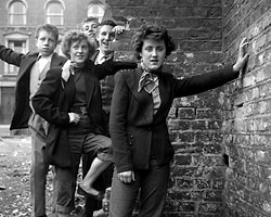 1950 İngiltere'sinin Erkek Fatmaları; "Teddy Girls"