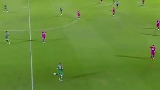 Maç Sırasında Sulama Sistemi Devreye Girerse