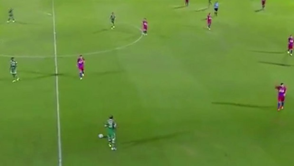 Maç Sırasında Sulama Sistemi Devreye Girerse