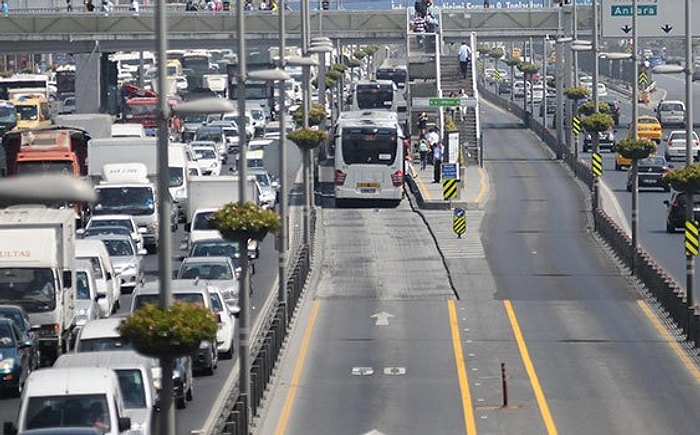 Metrobüs Seferleri Yeniden Başladı