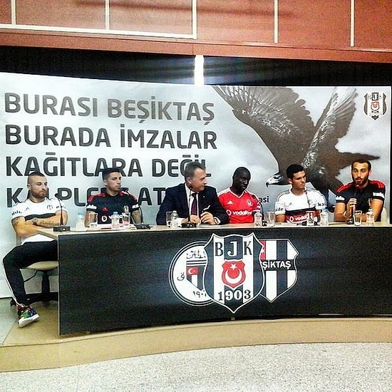 Beşiktaş'ta İmza Töreni Düzenlendi