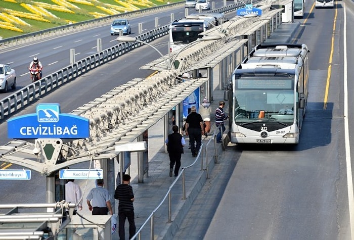 Metrobüse İki Yeni Hat Geliyor