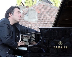 'Ömer Hayyam Yakınım Olur!'