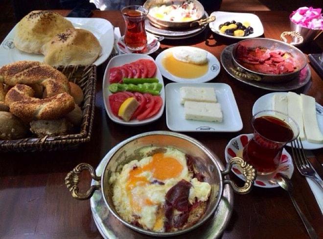 İstanbul'da Şimdiye Kadar Yapmadıysanız Mutlaka Kahvaltı Etmeniz Gereken 25 Mekan