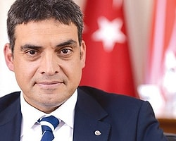 CHP İstanbul Milletvekili Umut Oran, Amerikan Merkez Bankası (FED) tarafından temmuz ayında uyarıldığı halde Ziraat Bankası’nın New York şubesinin 60 gün içinde kara para ile mücadele eylem planı hazırlamaması nedeniyle dün itibariyle FED tarafından kapatılıp kapatılmadığını Başbakan Yardımcısı Ali Babacan’a sordu.