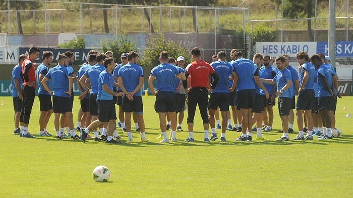 Vahid Halilhodzic Sahanın Ortasında Oyuncularına Seslendi