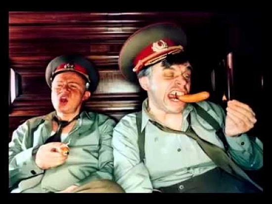 Olur Böyle Sarhoşlar Rus Polisi Tartaklar