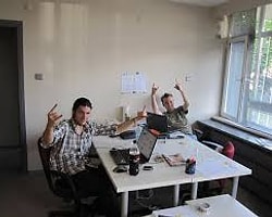 Ofis Masalarında Bulunan 10 Saçma Obje