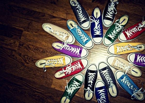 15. Converse’in renkli dünyasında her tarza uygun bir ayakkabı mutlaka vardır.