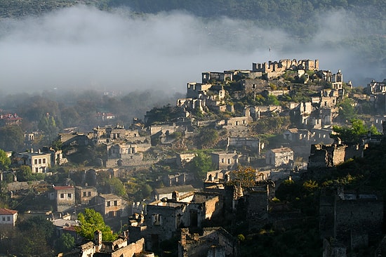 Kültür ve Turizm Bakanlığı, 5 Bin Yıllık Kayaköy'ü Ranta Açıyor