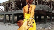 Sevgilisini Gittiği Her Yerde Takip Eden Fotoğrafçının Gidebileceği 22 Acayip Yer
