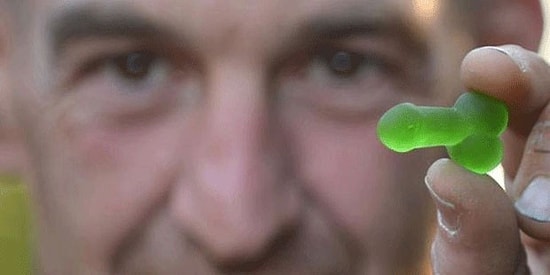 Penis Şeklindeki Jelibonlara Aileler İsyan Etti