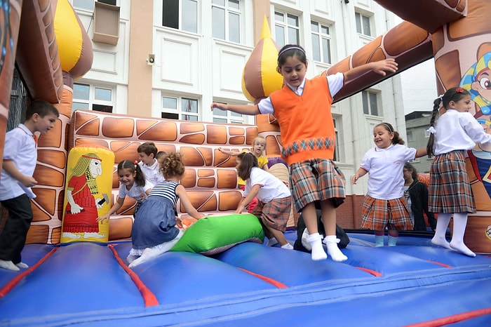 Bağcılar'da İlk Ders Şenlikle Başladı