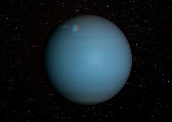 26. Uranüs sadece yaz ve kış mevsimlerini yaşar. Her bir mevsim 42 yıl sürer.